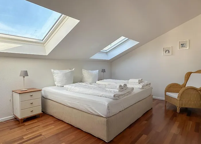 Brise Charlottes Hoeh App 07 *